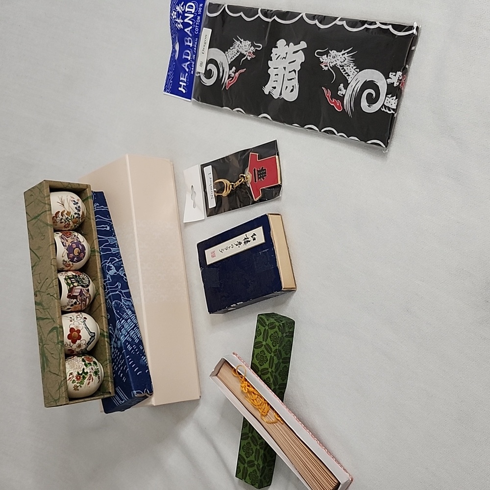 Five Piece  Vintage Oriental Decorative Collection Set